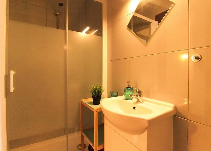 A Ilha Do Lindo Vale * Porto