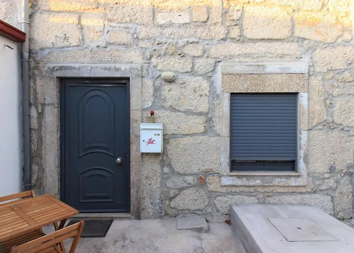 A Ilha Do Lindo Vale * Porto